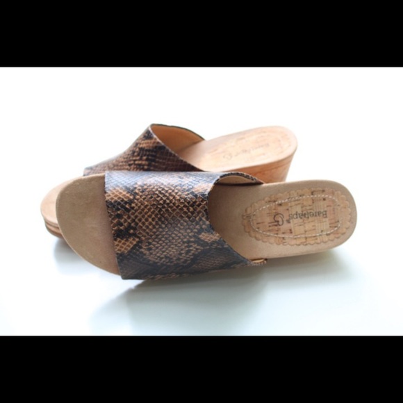 NWOT Bare traps wedges - Picture 3 of 10